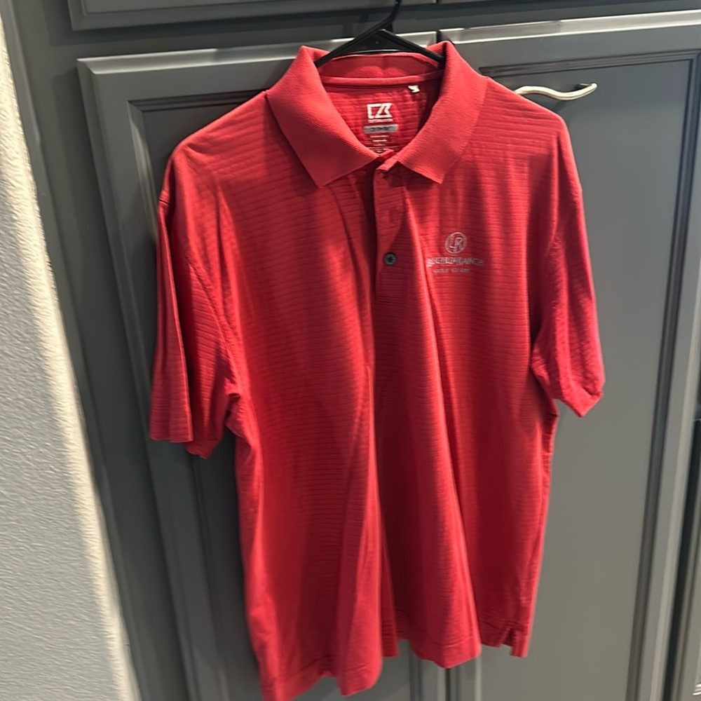 Men’s golf shirt